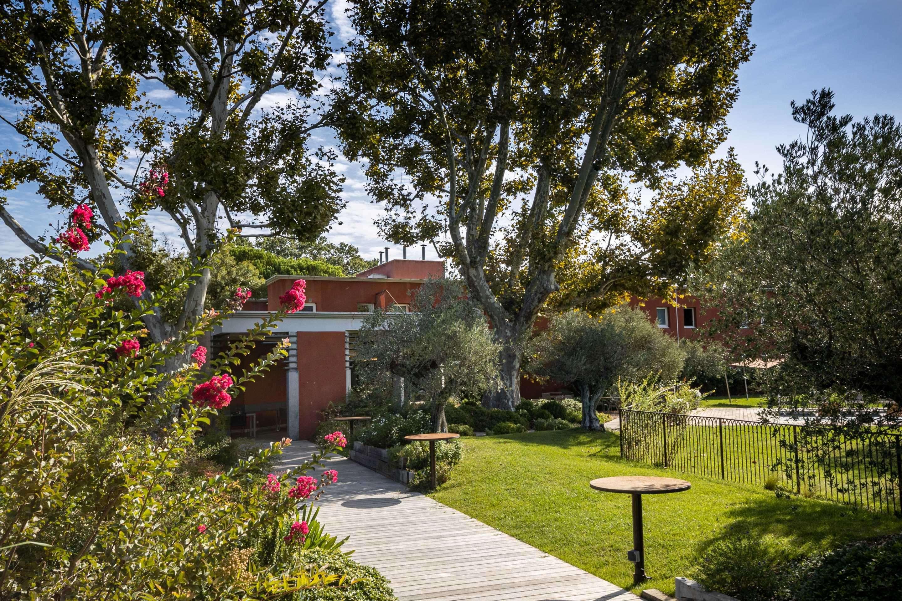 Hotel Western Le Lavarin